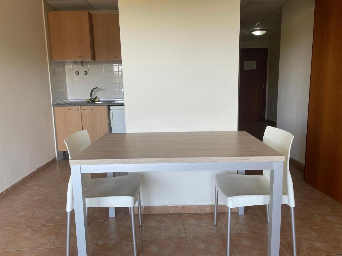 Festival Village Apartments 萨洛 外观 照片